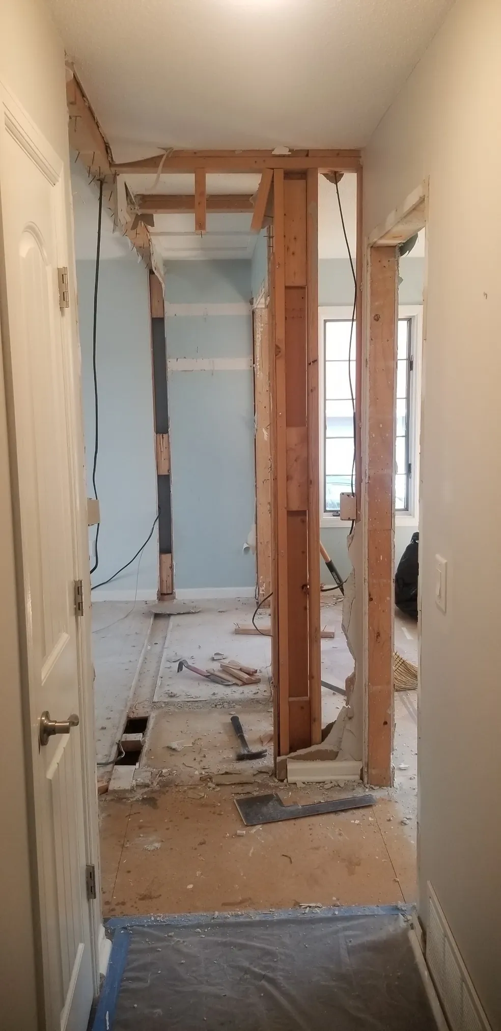2 closets were here